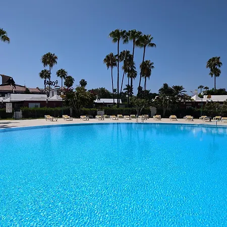 Emma & Carol Luz Canaria